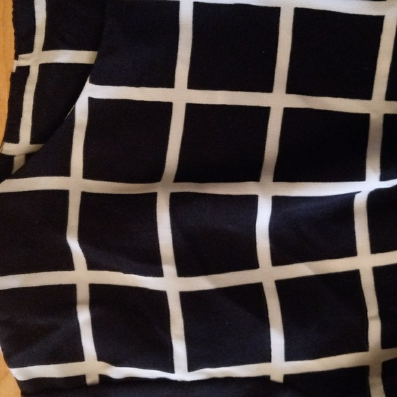 Peplum style ladies blouse. - Picture 2 of 4